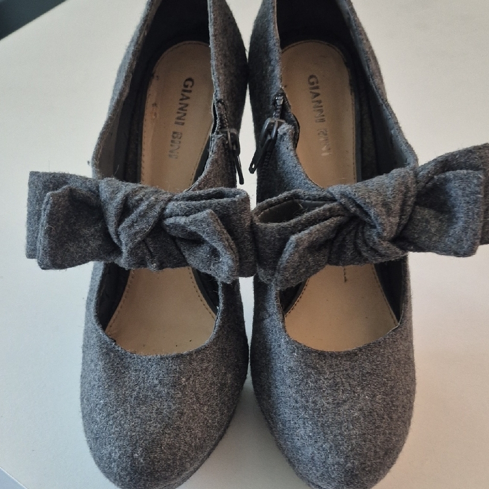 Gianni Bini Gray Women's Shoes with Bow Detail 8.5